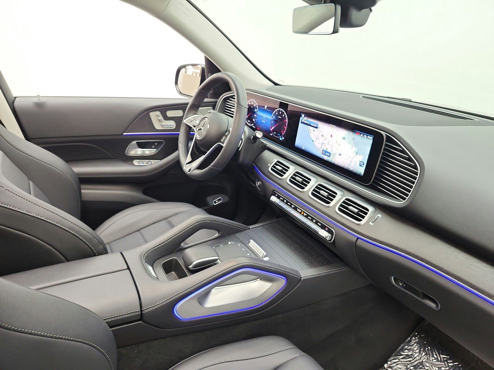 Certified Used 2024 Black Mercedes-Benz GLE 450 4MATIC® SUV image 18