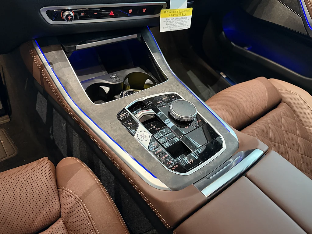 New 2026 Mineral White Metallic BMW xDrive40i image 10