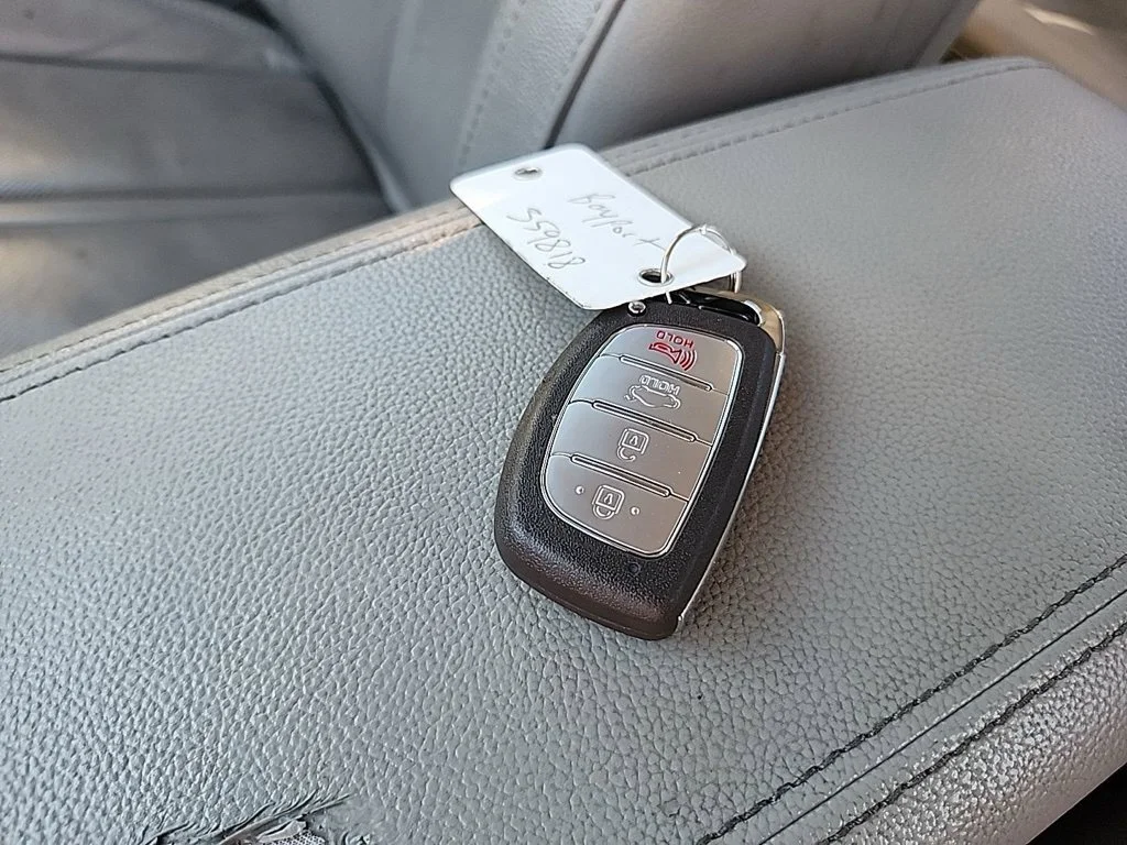 Used 2017 Gray Hyundai Limited image 19