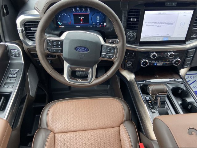 New 2026 Agate Black Metallic Ford King Ranch image 31