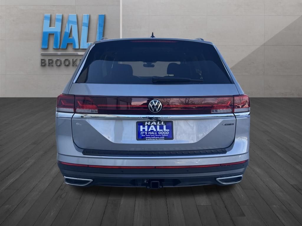 New 2026 Silver Volkswagen 2.0T SE w/Technology image 4