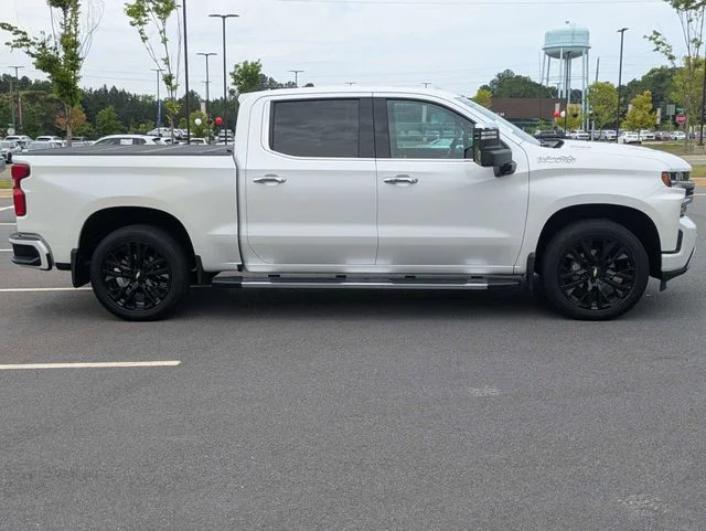 Used 2021 Beige Chevrolet High Country image 4