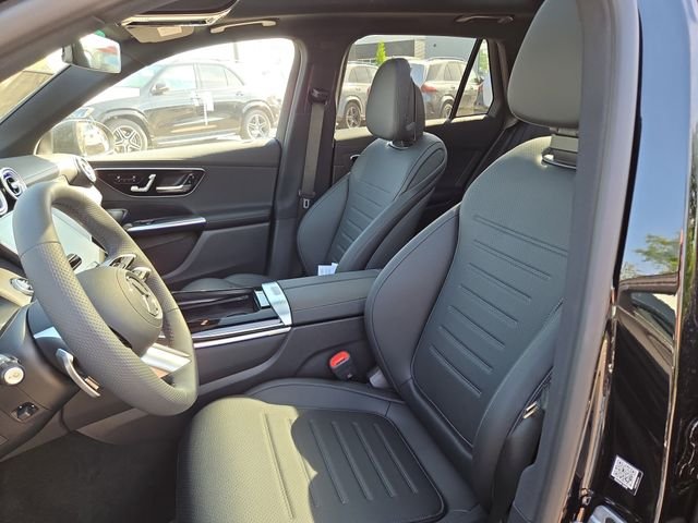 New 2026 Black Mercedes-Benz GLC300 image 24