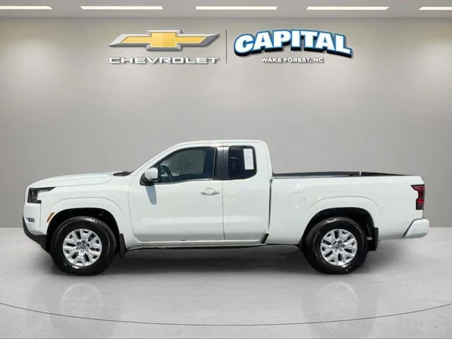 Used 2024 White Nissan SV image 2