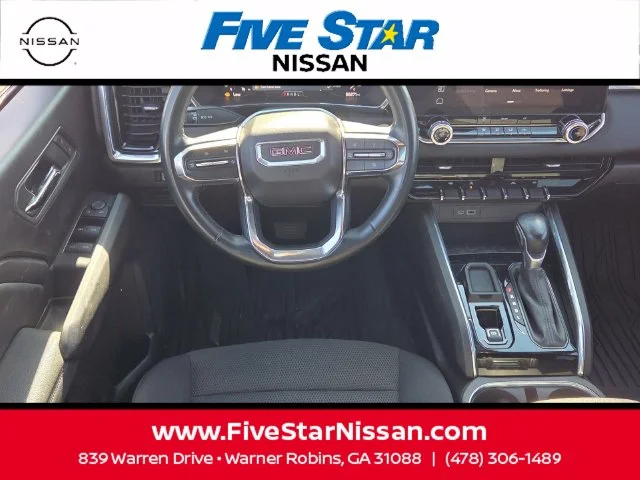 Used 2024 White GMC Elevation image 7
