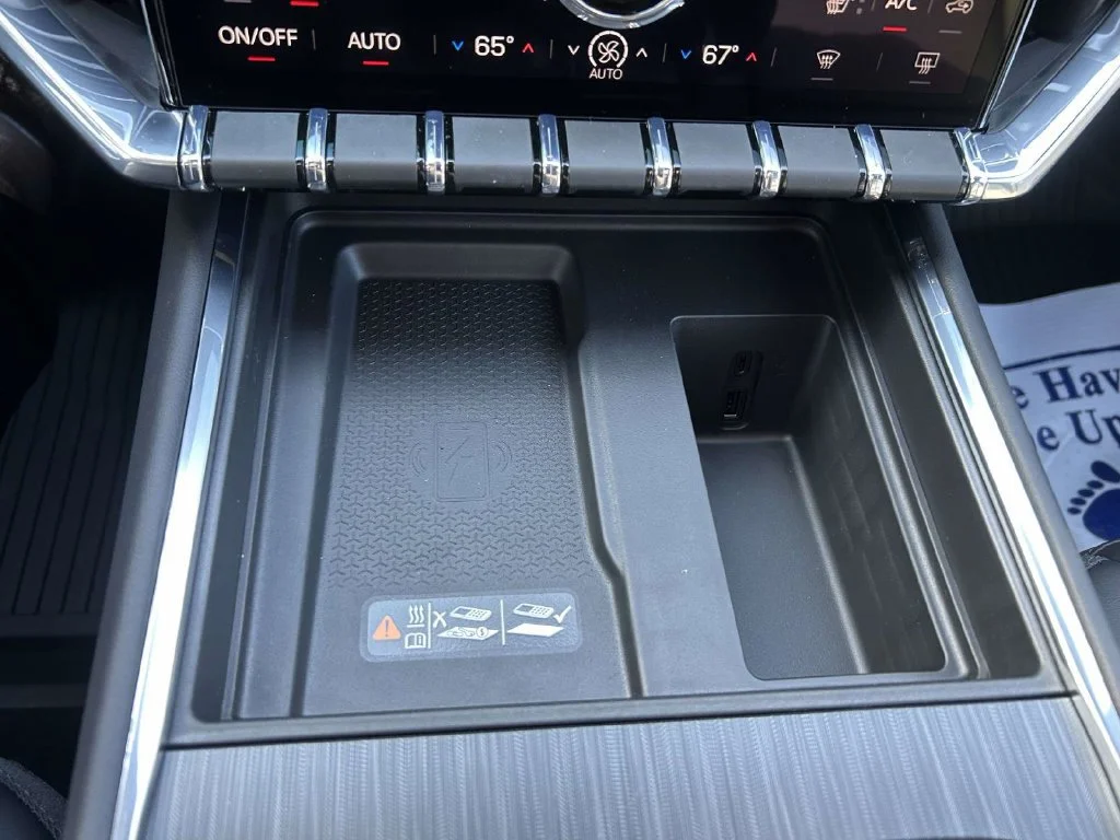 New 2027 Sterling Metallic GMC Elevation image 24
