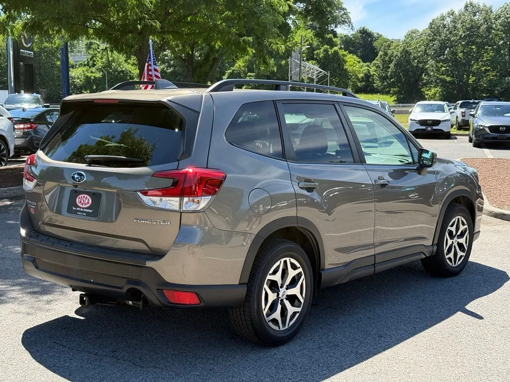 Used 2021 Brown Subaru Premium image 8