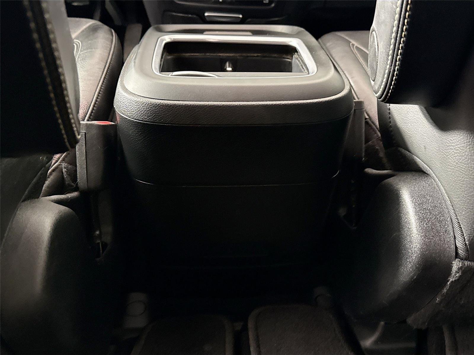 Used 2020 Ceramic Gray Clearcoat Chrysler Touring L Plus image 34