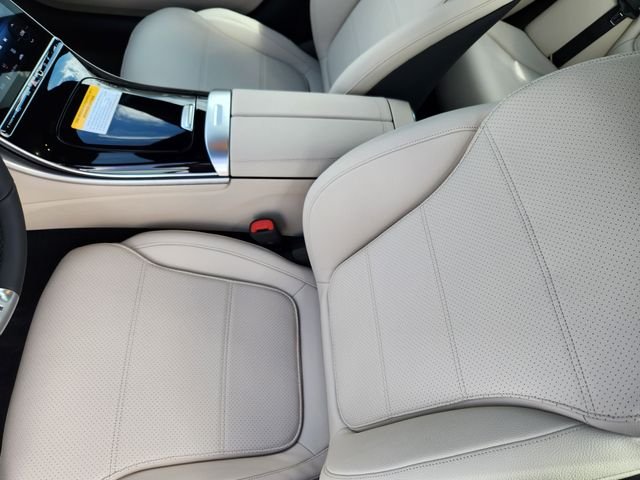New 2026 Polar White Mercedes-Benz C 300 image 8