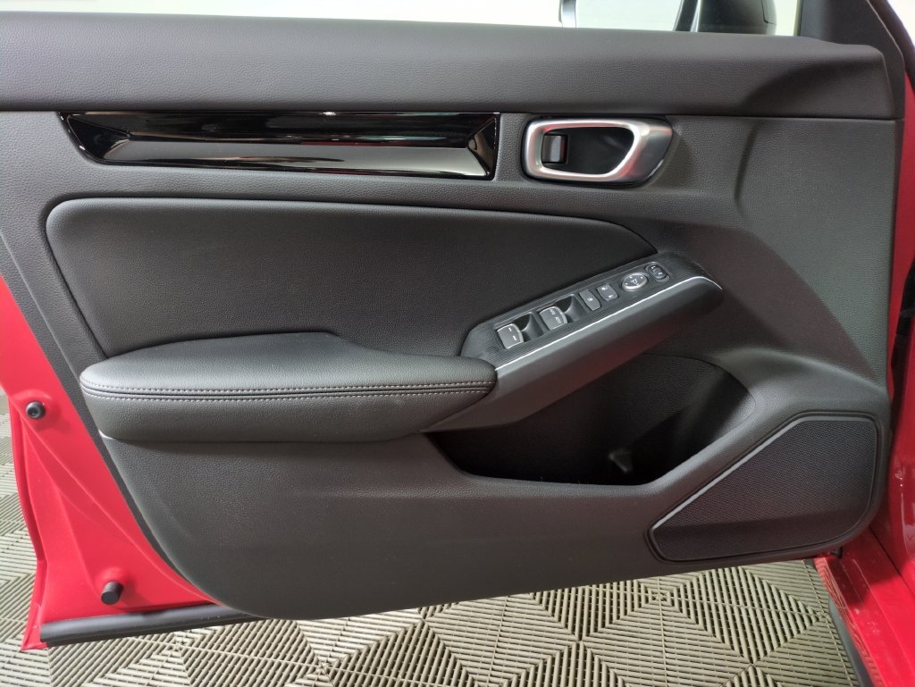 New 2027 Rallye Red Honda Hybrid image 11