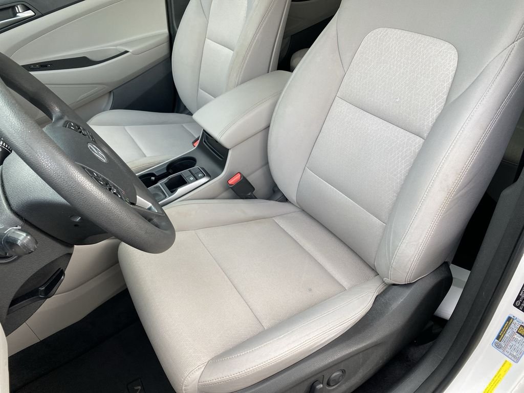 Used 2018 Dazzling White Hyundai SEL image 11
