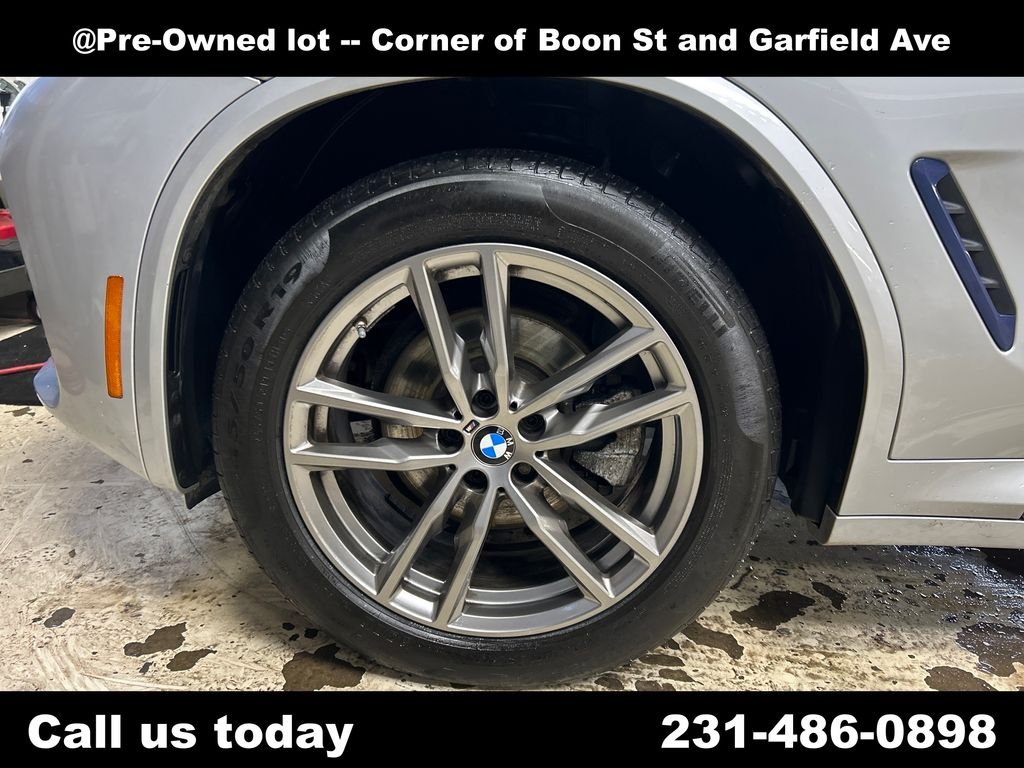 Used 2021 Silver BMW xDrive30i image 11