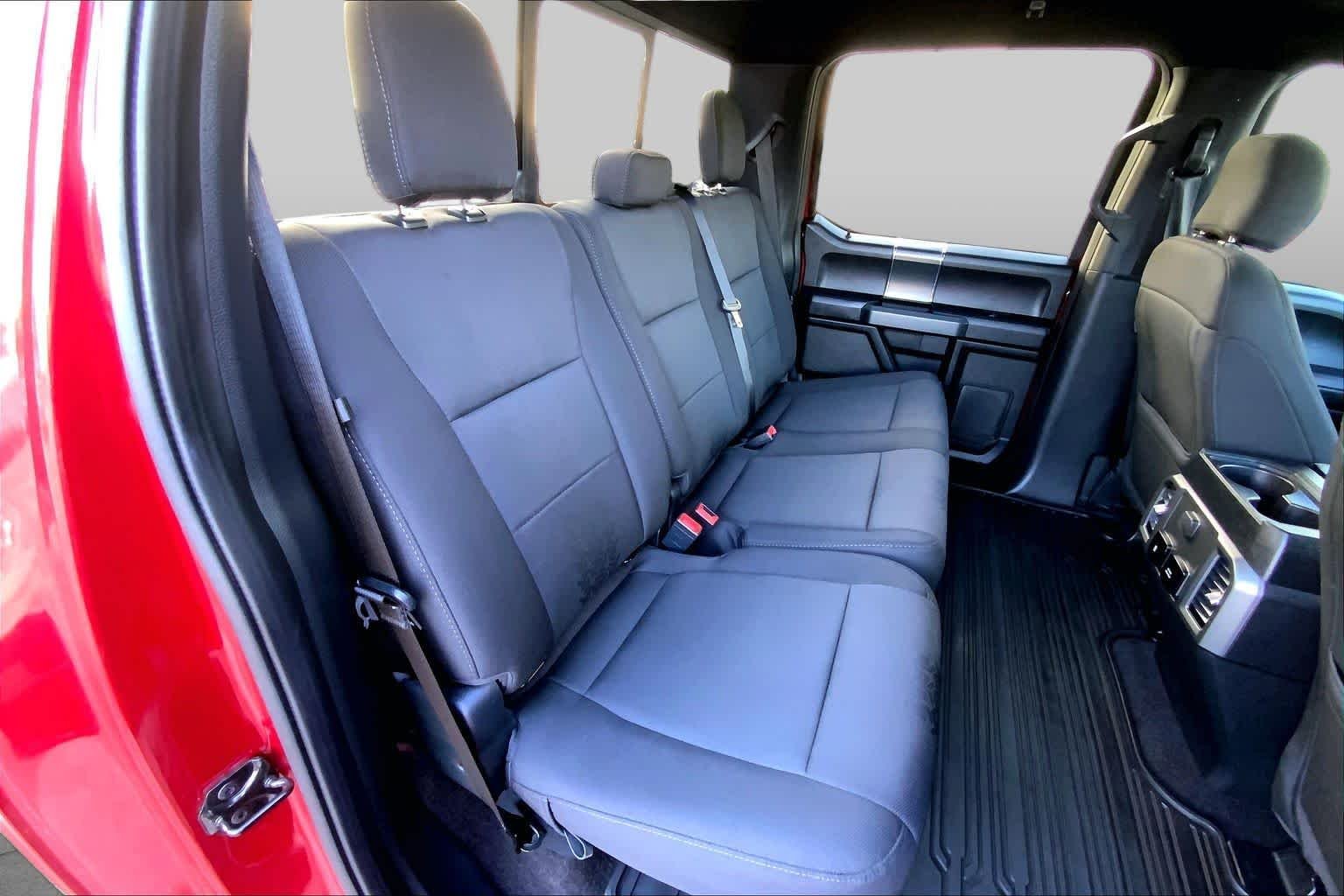 Used 2020 Rapid Red Metallic Tinted Clearcoat Ford XLT image 20