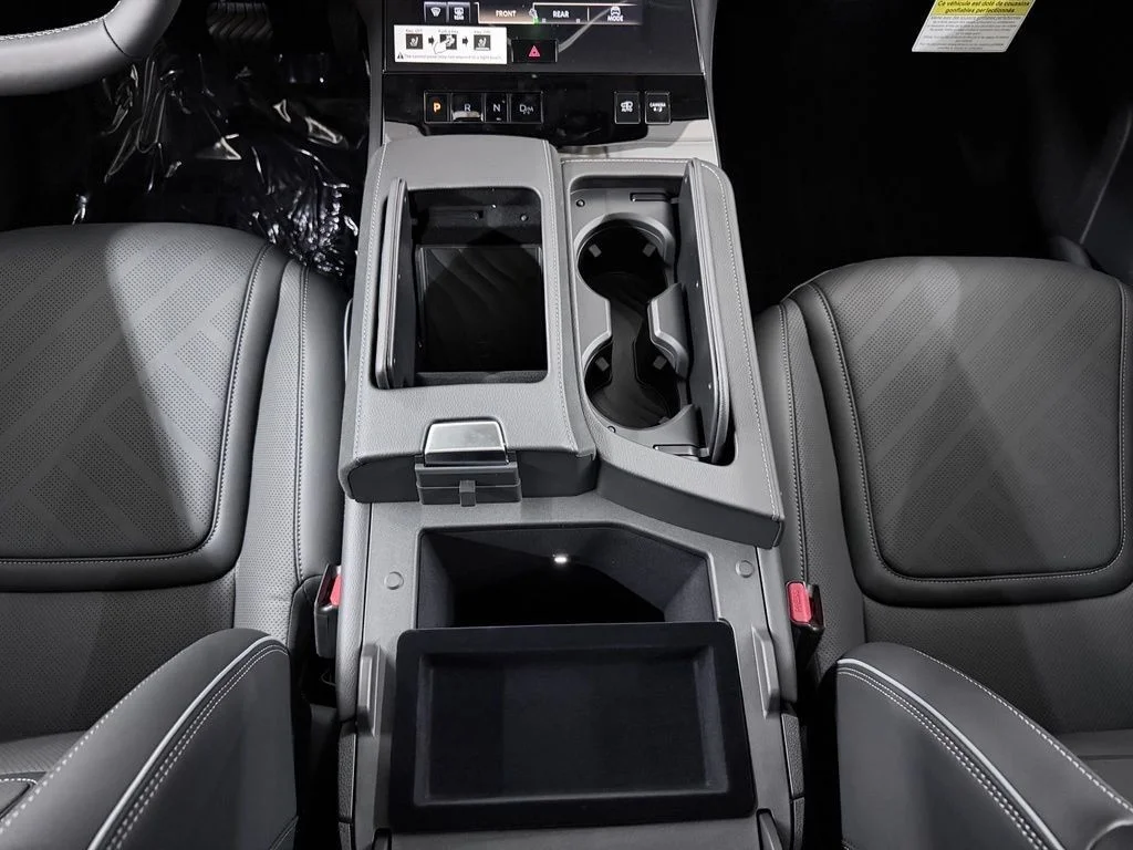 Used 2026 Black INFINITI LUXE image 29