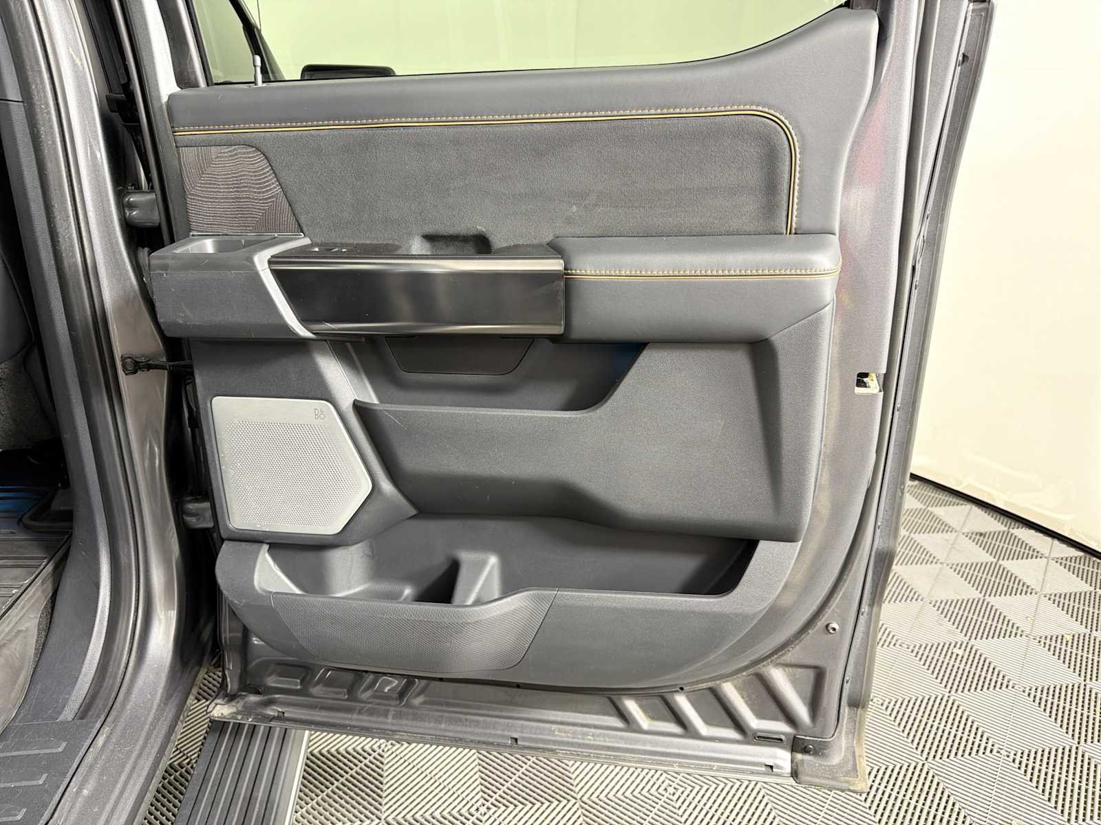 Used 2021 Carbonized Gray Metallic Ford Platinum image 16
