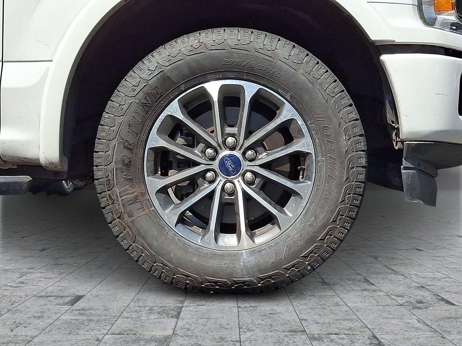 Used 2019 Oxford White Ford XLT image 8