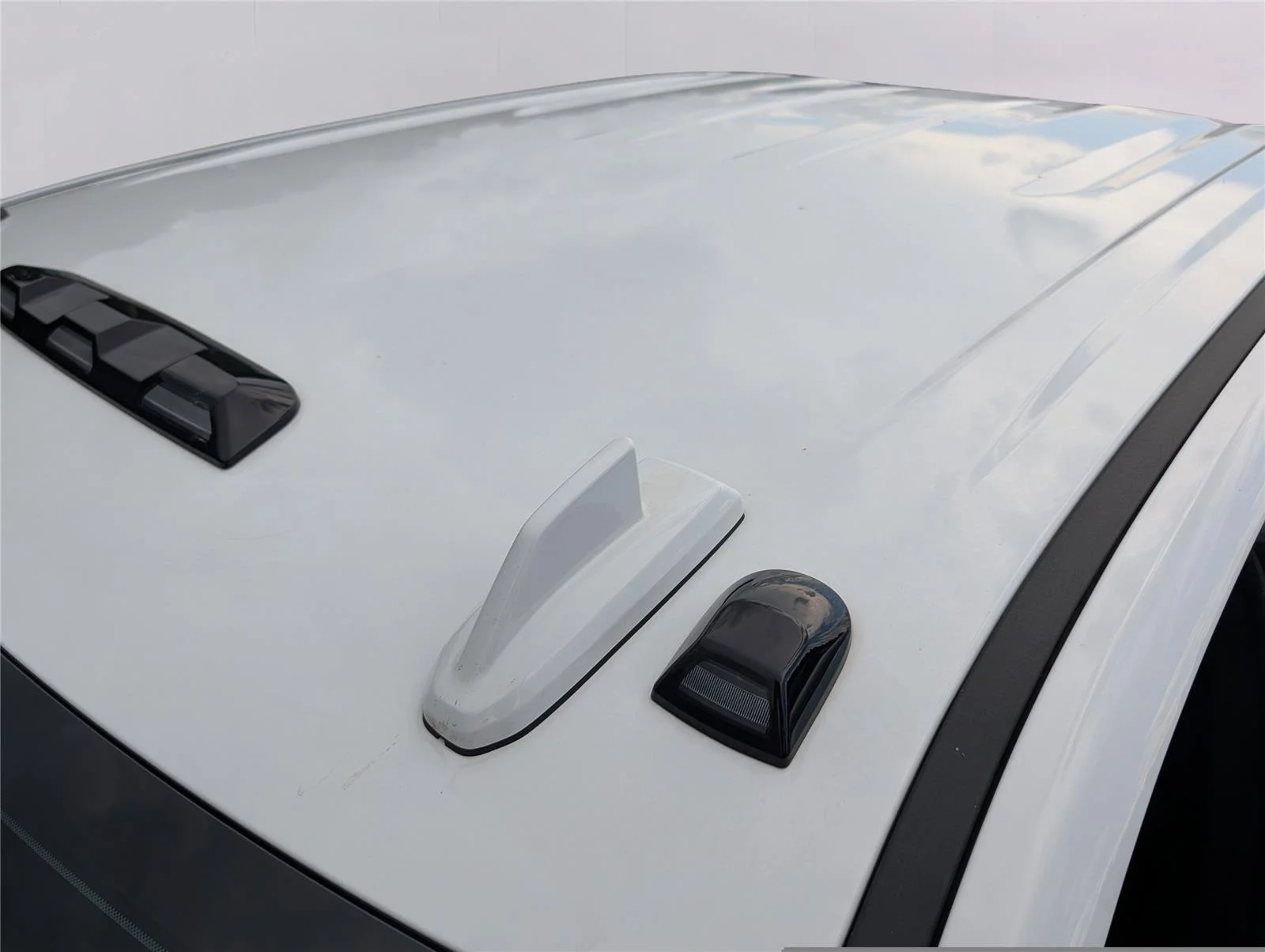 Used 2024 Summit White GMC AT4 image 45
