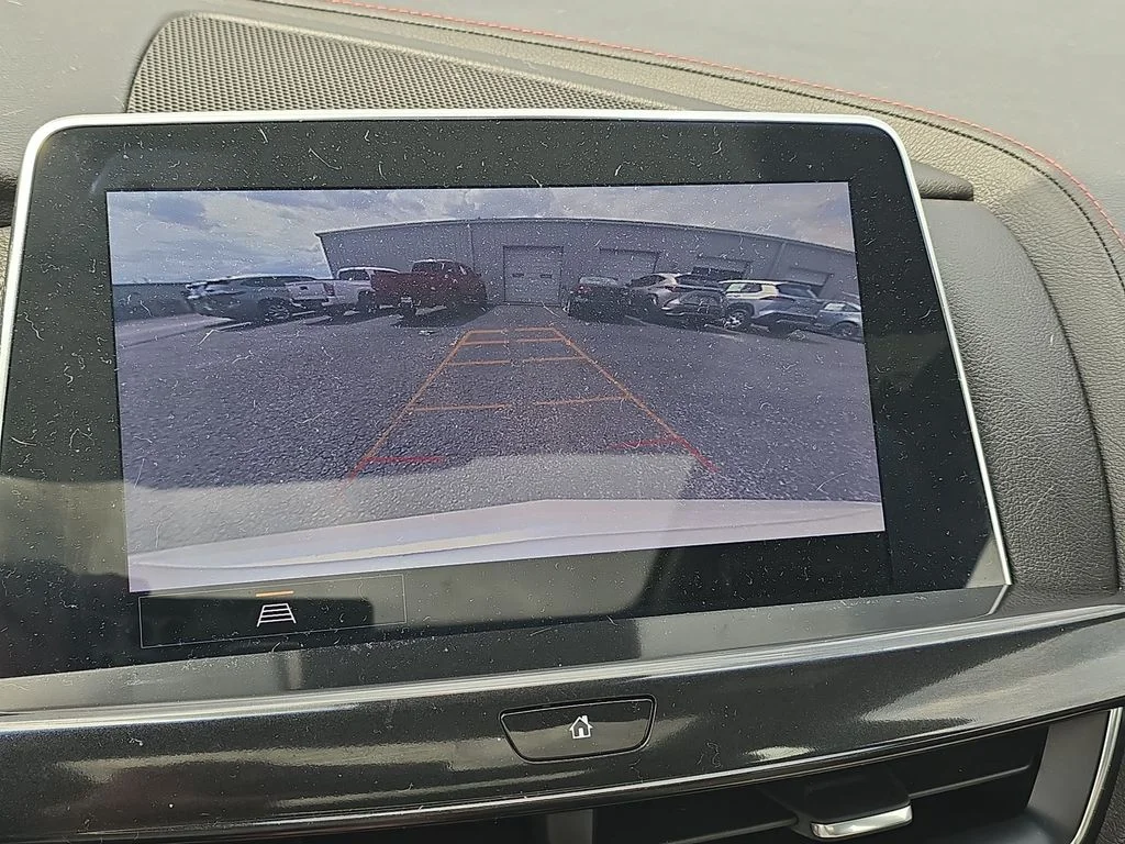 Used 2022 White Cadillac Sport image 22
