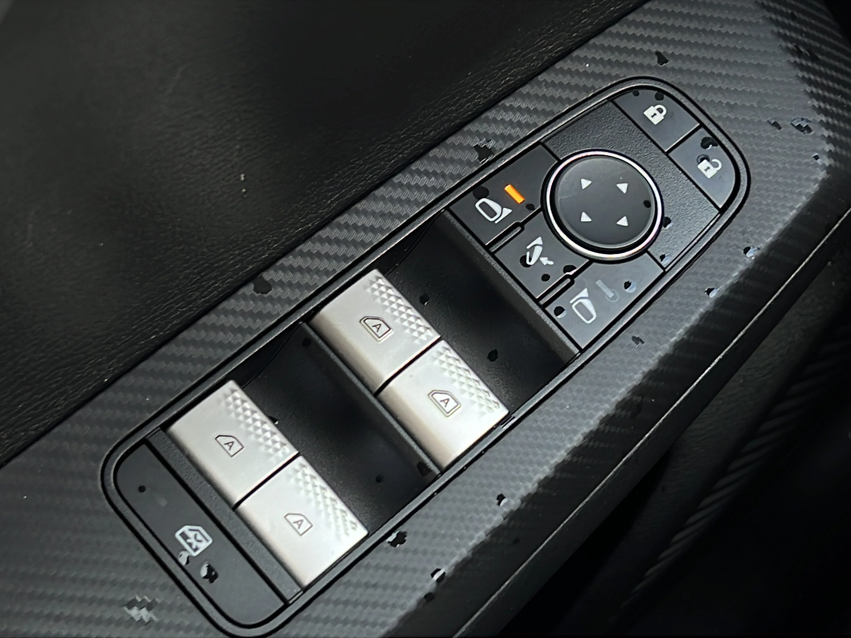 Used 2023 Red Mitsubishi SE Special Edition image 18