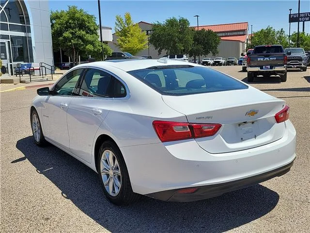 Used 2024 Summit White Chevrolet 1LT image 2