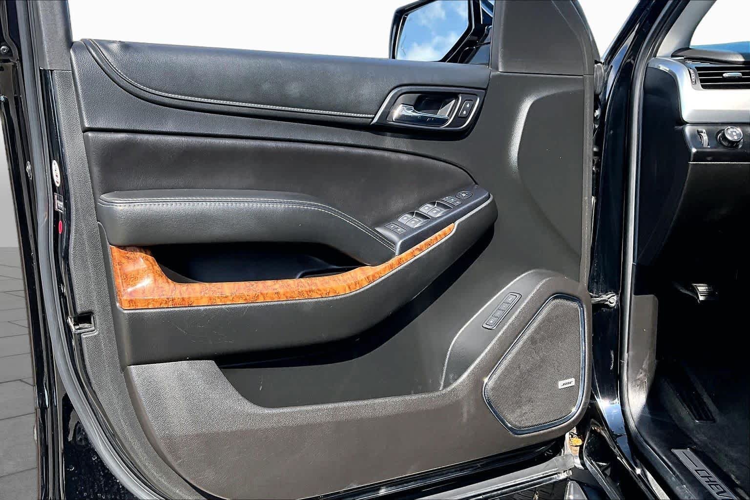 Used 2018 Black Chevrolet Premier image 22