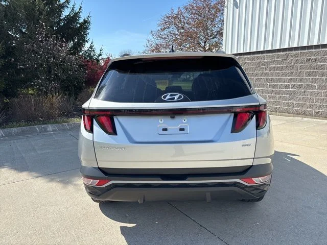 Used 2024 Shimmering Silver Hyundai SEL image 7