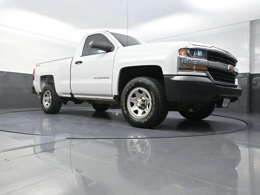 Used 2018 White Chevrolet WT image 22
