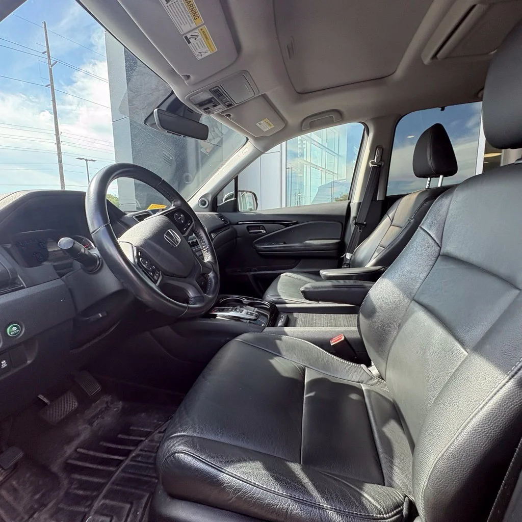 Used 2021 Crystal Black Pearl Honda Touring image 11