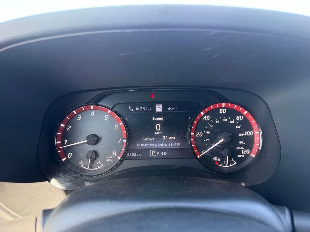 Used 2022 Black Nissan PRO-X image 10