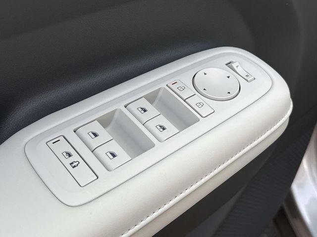 New 2026 Silver Hyundai SEL image 26