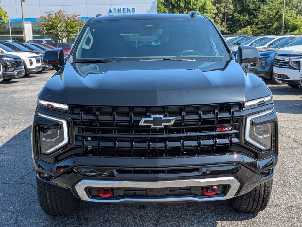 2026 Chevrolet Suburban Z71 - Photo 9