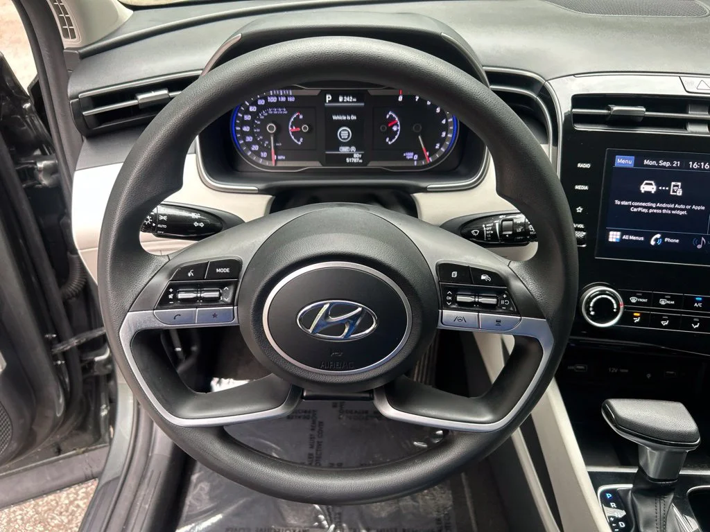 Used 2023 Gray Hyundai SEL image 22