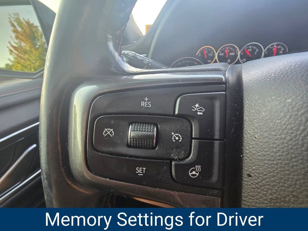 Used 2021 BLACK Chevrolet RST image 26