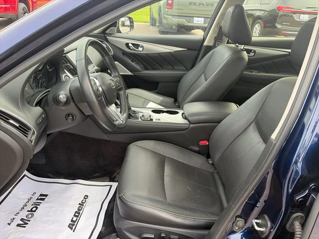 Used 2022 Grand Blue INFINITI LUXE image 14
