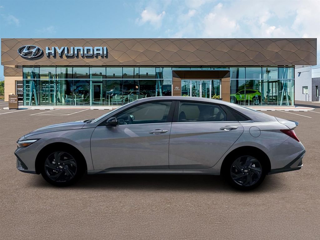 New 2026 Silver Hyundai SEL Sport image 4