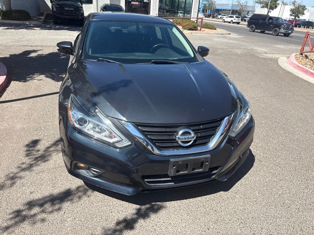 Used 2018 Blue Nissan 2.5 SL image 23