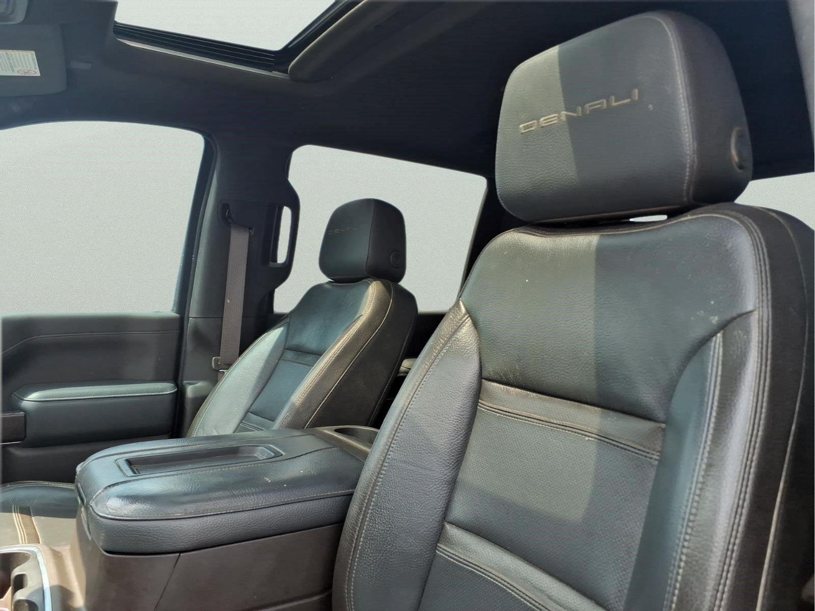 Used 2022 FOREST METALLIC GMC Denali image 19
