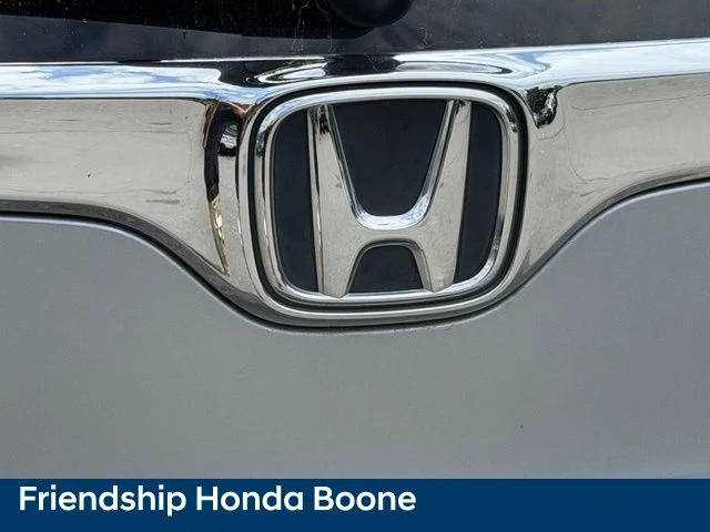 Used 2019 Silver Honda Touring image 11