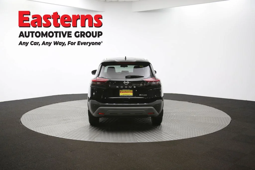 Used 2022 Black Nissan SV image 37