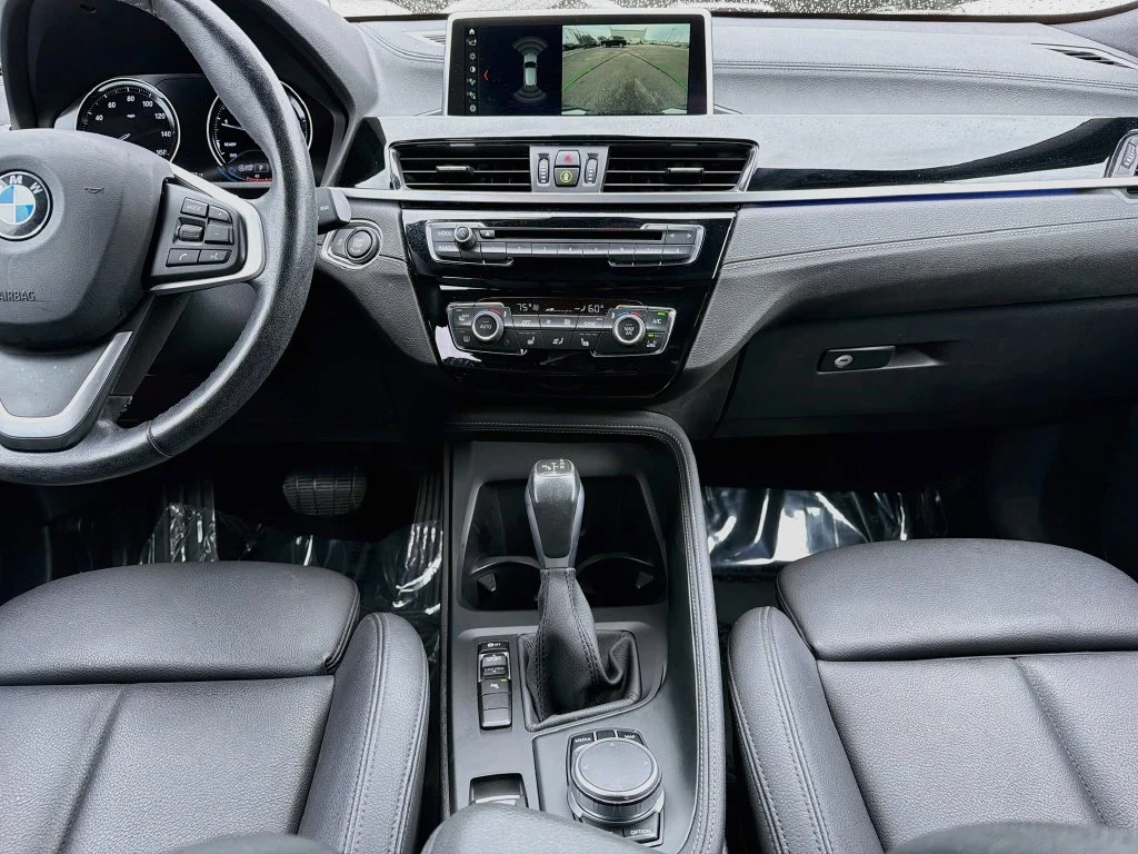 Used 2019 Black BMW sDrive28i image 19