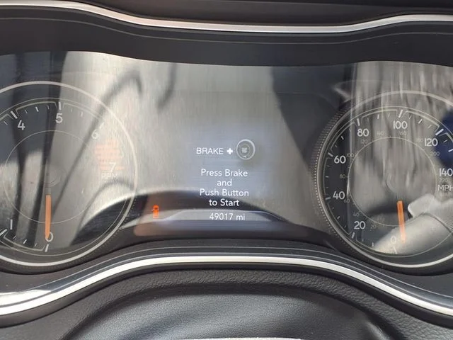2023 Jeep Cherokee Altitude Lux - Photo 9