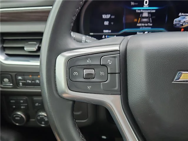 Used 2024 Green Chevrolet LT 4x4 image 18