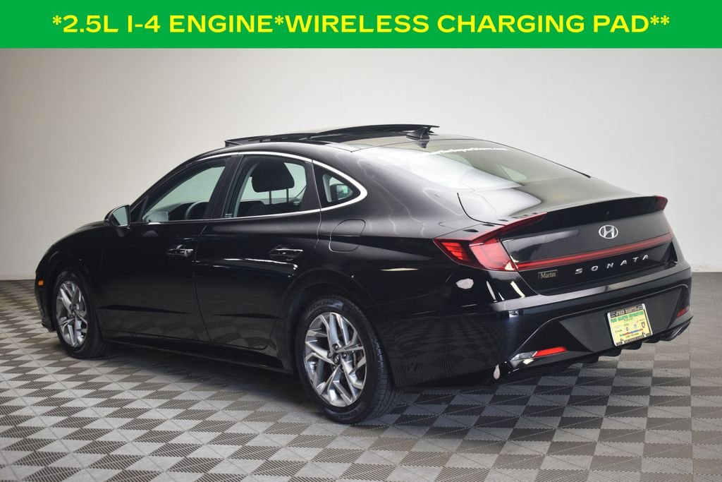 Used 2023 Onyx Black Hyundai SEL image 6