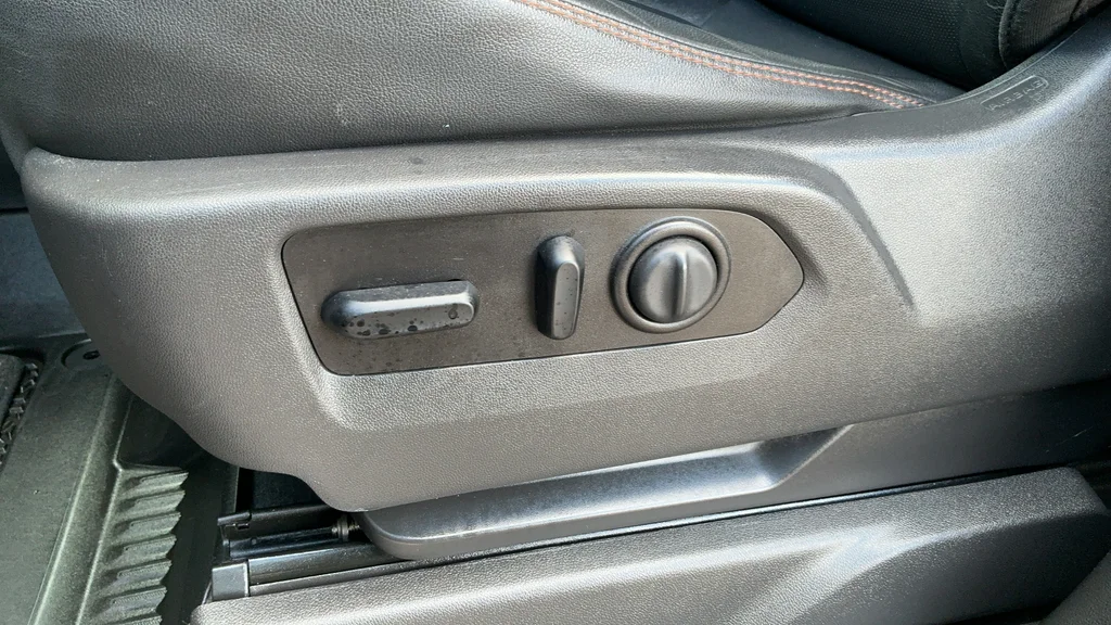 Used 2021 Black GMC AT4 image 18