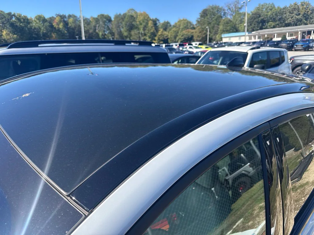 Used 2022 White Ford Premium image 4