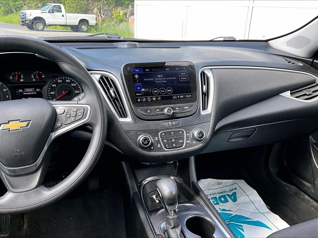 Used 2023 Mineral Gray Metallic Chevrolet LT image 18
