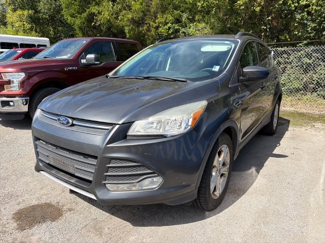 Used 2015 Magnetic Ford SE image 1