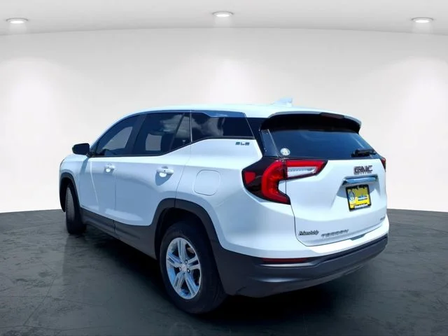 Used 2023 White GMC SLE image 13
