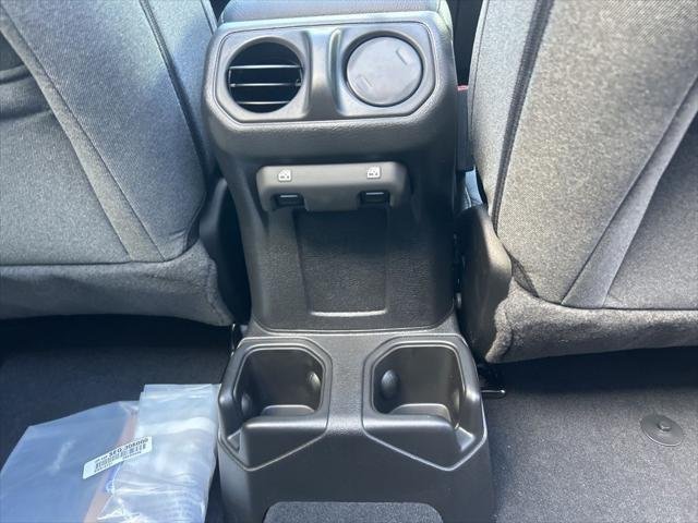 2025 Jeep Wrangler 4-Door Willys - Photo 28