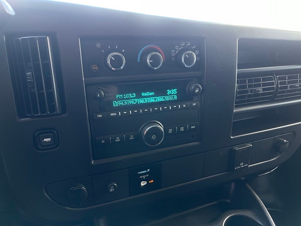 Used 2025 White GMC Work Van image 15